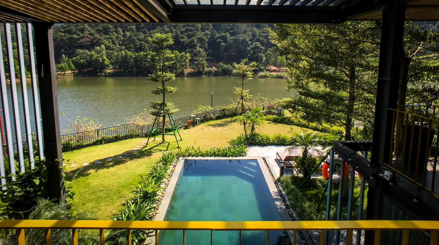 review Island House Sóc Sơn